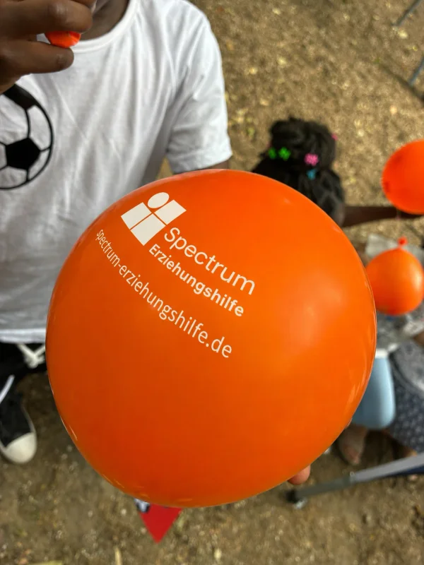 Bunter Ballon beim Kita-Fest – Elterncoaching Direkt unterwegs in Duisburg